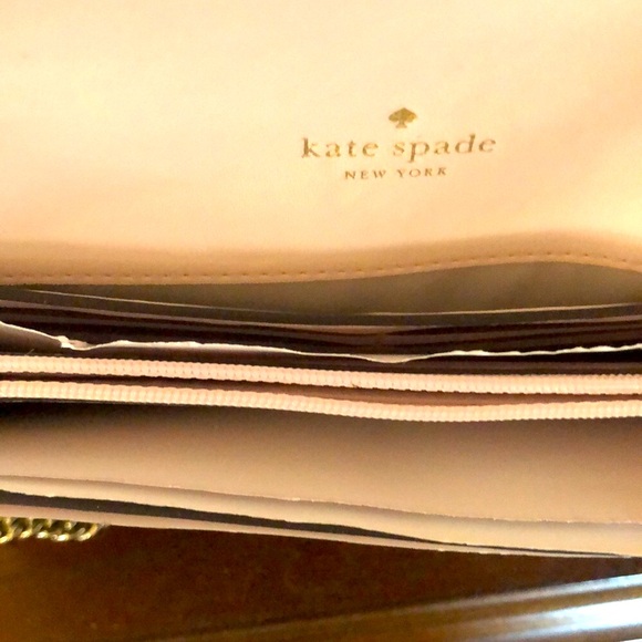 Kate Spade Green Leather Wristlet with Gold Chain - Picture 3 of 3